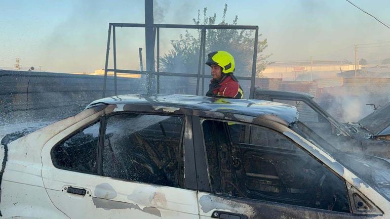 Yediemin deposunda yangın; 5 otomobil ve 30 motosiklet zarar gördü