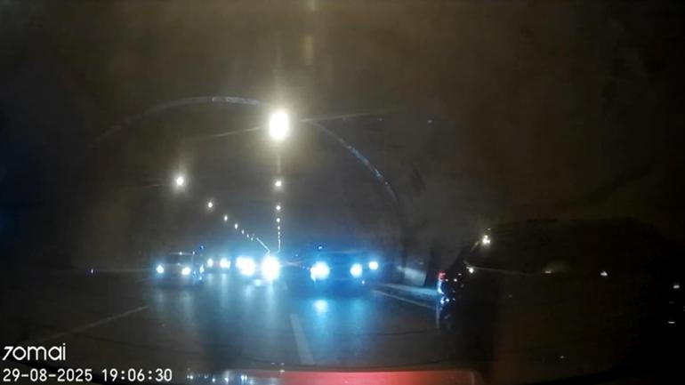Sultangazi Cebeci Tünelinde 9 aracın karıştığı zincirleme kaza kamerada
