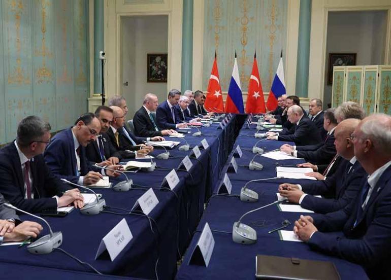 Cumhurbaşkanı Erdoğan, Rusya Devlet Başkanı Putin ile bir araya geldi