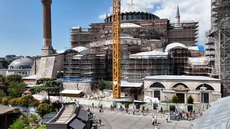 Bakan Ersoy: Restorasyonda deprem güvenliğinin sağlanması öncelikle önem arz etmekte