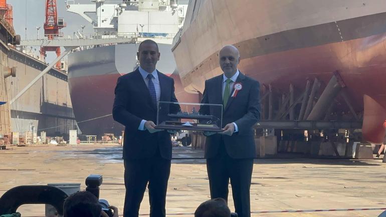 Yalova’da inşası tamamlanan TCG İçel denize indirildi