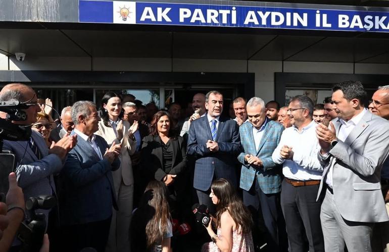 Özlem Çerçioğlu, AK Parti İl Başkanlığını ziyaret etti