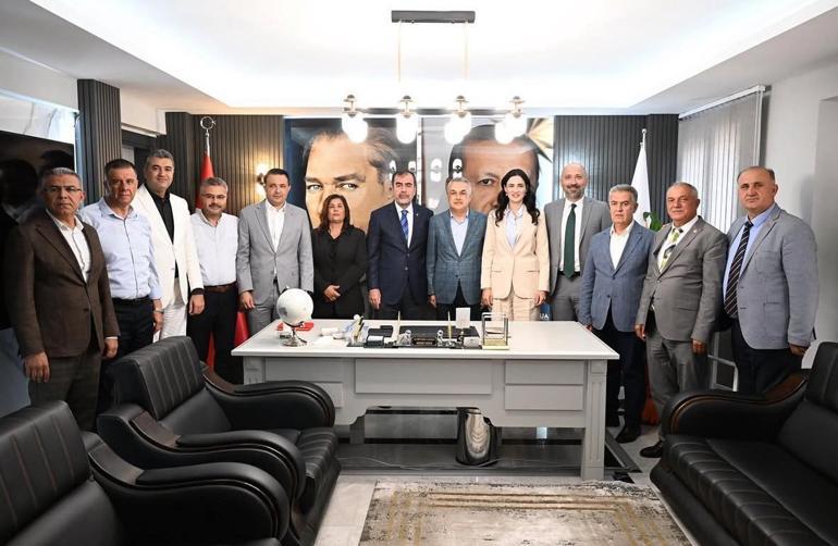 Özlem Çerçioğlu, AK Parti İl Başkanlığını ziyaret etti