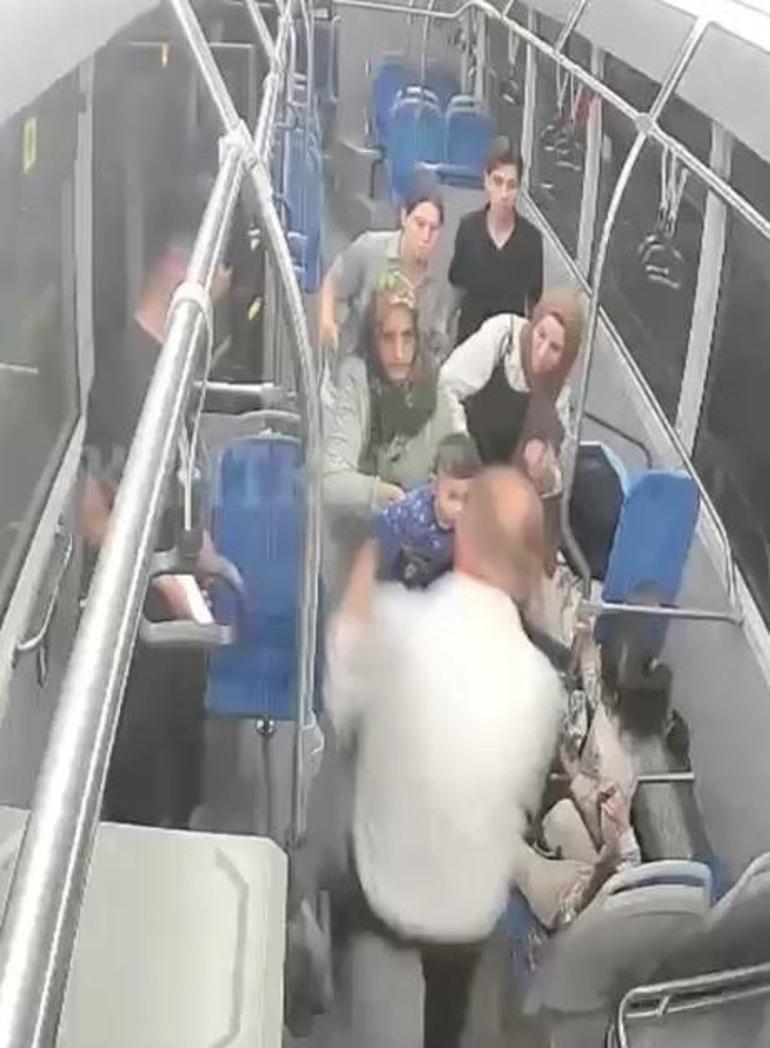 Otobüste nefes borusuna cips kaçan çocuğu, şoförün ‘Heimlich’ manevrası kurtardı