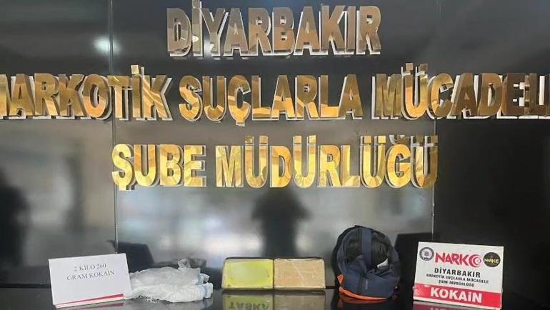 Diyarbakır’da 34 bin uyuşturucu hap ile 2 kilo kokain ele geçirildi