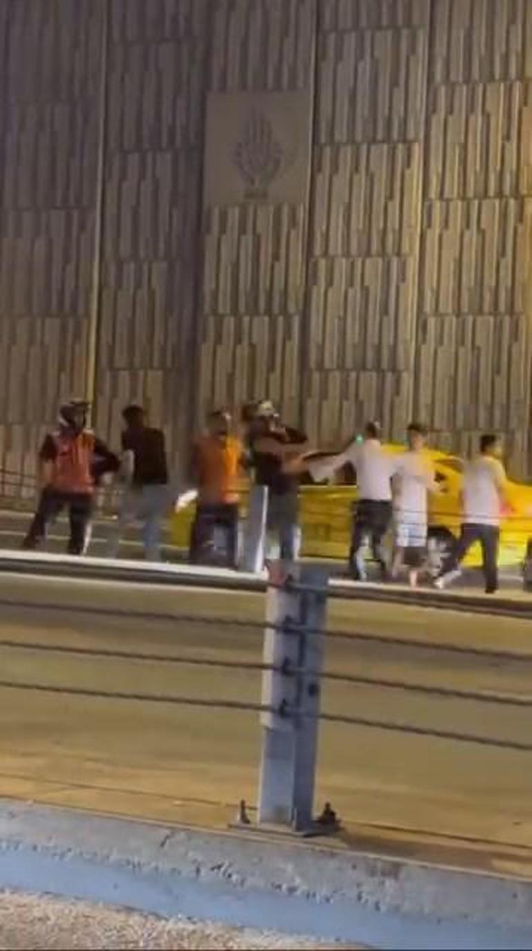 Şişlide tartıştıkları minibüs şoförünü motosiklet kaskıyla darbettiler