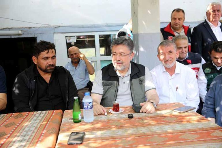 Bakan Yumaklı: 3 ilimizdeki yangınlar kontrol altında