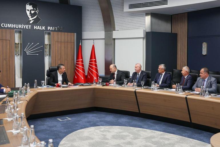 Özgür Özel, Balkan Türkleri temsilcileri ile görüştü