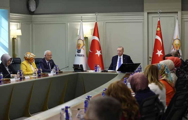 Cumhurbaşkanı Erdoğan, AK Partili kadın belediye başkanlarını kabul etti
