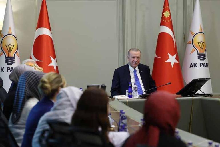 Cumhurbaşkanı Erdoğan, AK Partili kadın belediye başkanlarını kabul etti