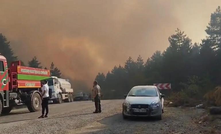 Kastamonudaki orman yangınına müdahale sürüyor; bölge dronla görüntülendi