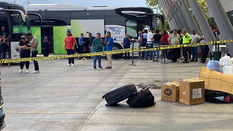 Otogarda babası tarafından silahla vurulan kadın yaralandı; olay kamerada