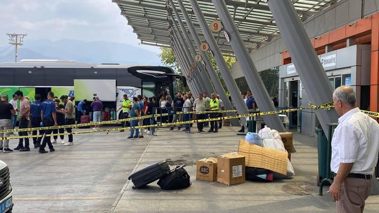 Otogarda babası tarafından silahla vurulan kadın yaralandı; olay kamerada