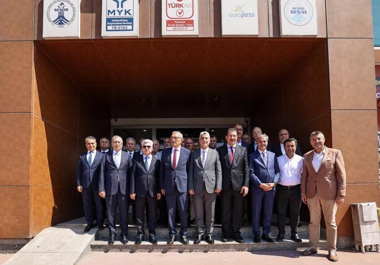 Bakan Bolat: Türkiyenin milli geliri yıl sonunda 1,5 trilyon doları bulacak