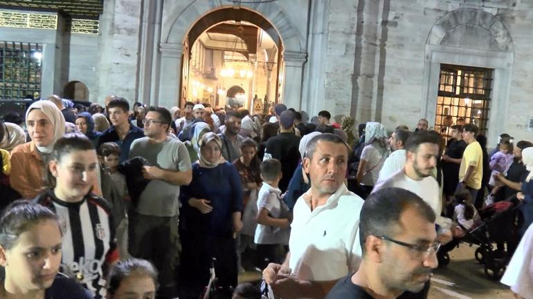 Mevlid Kandili Eyüpsultan Camiinde idrak edildi