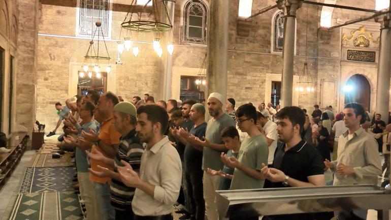 Mevlid Kandili Eyüpsultan Camiinde idrak edildi