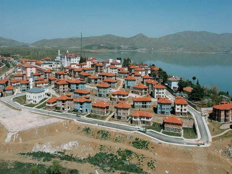 Elazığdan Bakan Kuruma Fahri Hemşehrilik Beratı