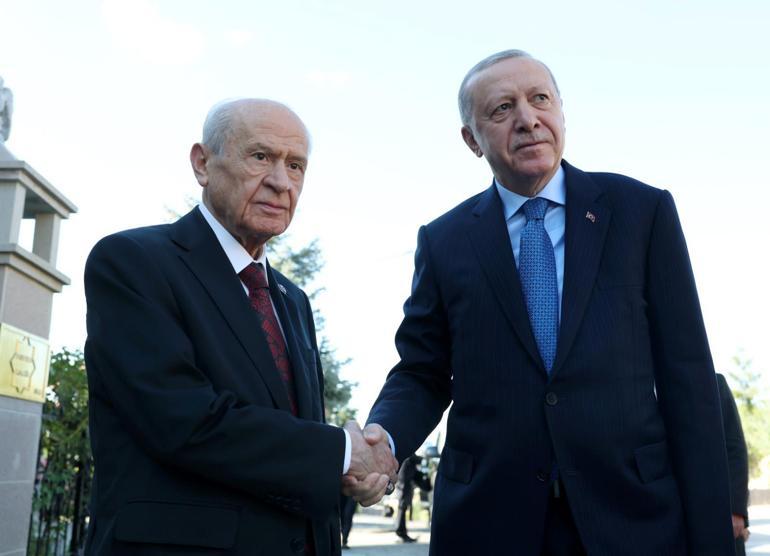 Cumhurbaşkanı Erdoğan, Bahçeli ile bir araya geldi