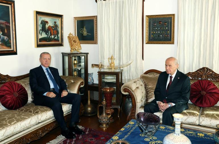 Cumhurbaşkanı Erdoğan, Bahçeli ile bir araya geldi