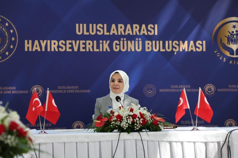 Bakan Göktaş, Darülaceze bağışçılarıyla bir araya geldi