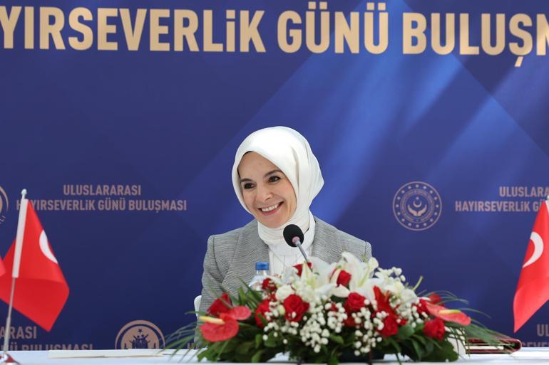 Bakan Göktaş, Darülaceze bağışçılarıyla bir araya geldi