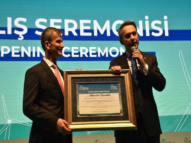 Bakan Bayraktar: Aldığımız cesur kararlarla adeta sessiz bir devrim gerçekleştirdik