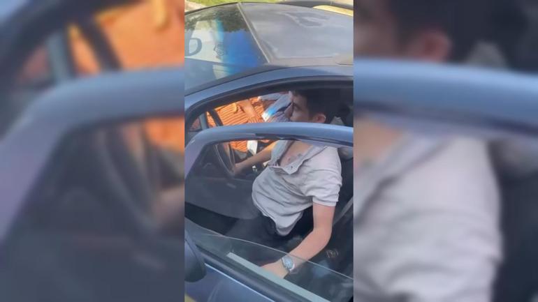 Otobüs şoförü, trafikte tartıştığı otomobil sürücüsünü darbetti