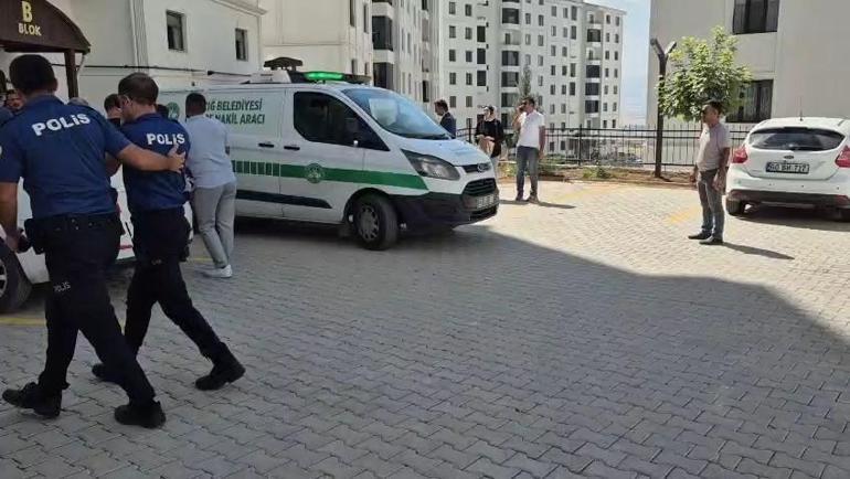 Başkomiser, evinde gördüğü jandarma personelini öldürdü