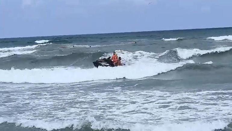 26 yıl hapisle aranan firari, denizde boğulma tehlikesi geçirince yakalandı