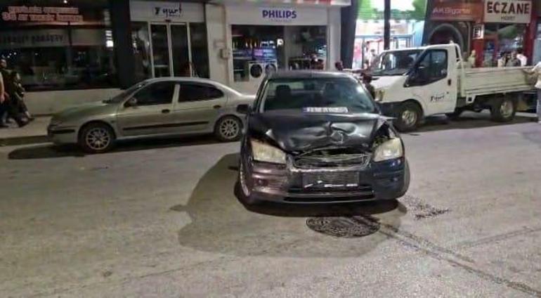 Traktörüyle 3 otomobile çarpan alkollü sürücünün ehliyetine el konuldu