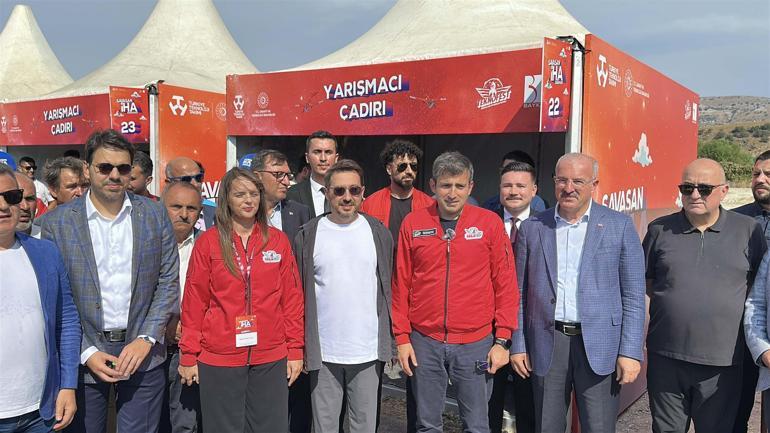 Selçuk Bayraktar: Tam bağımsız, müreffeh Türkiyeyi buradaki genç kardeşlerimiz inşa edecek