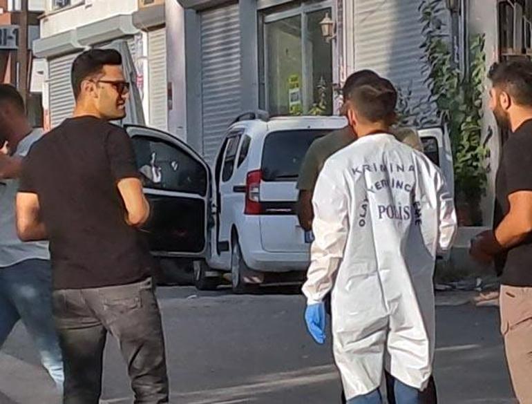 Araçlarında otururken kurşun yağmuruna tutulan 2 kardeş, öldü