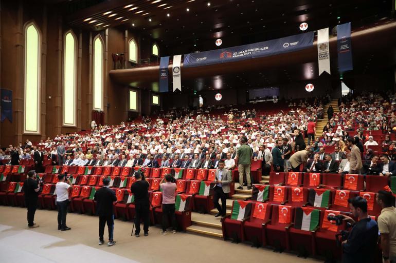 Bakan Kacır: Aya uzay aracı göndereceğiz