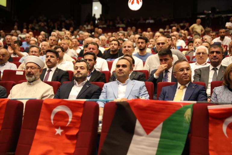 Bakan Kacır: Aya uzay aracı göndereceğiz