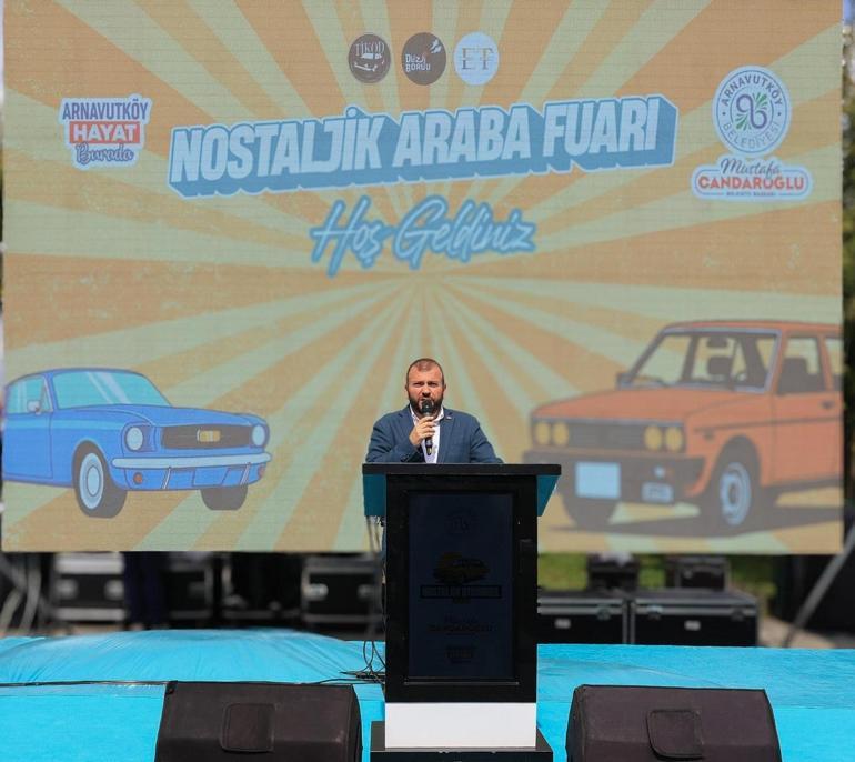 Arnavutköy’de Nostaljik Araba Fuarı düzenlendi