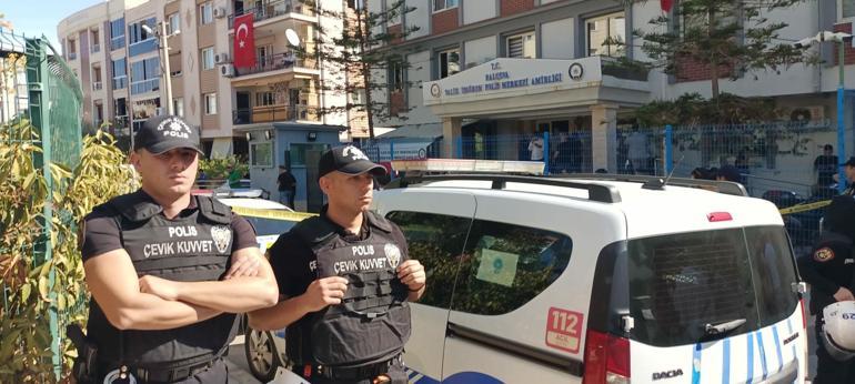 İzmirde polis merkezine silahlı saldırı: 2 şehit, 2 yaralı