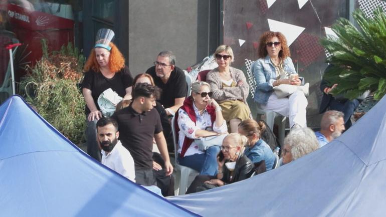 Gürsel Tekin, CHP İstanbul İl Başkanlığından ayrıldı