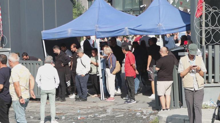 Gürsel Tekin, CHP İstanbul İl Başkanlığından ayrıldı