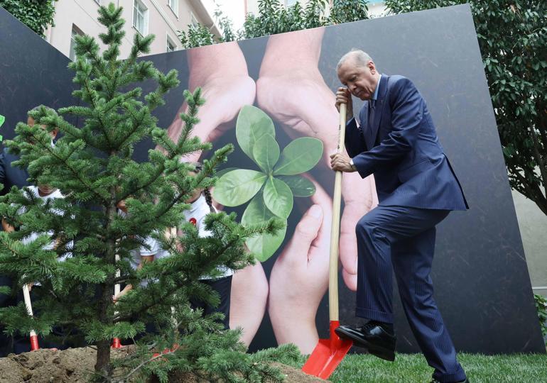 Cumhurbaşkanı Erdoğan: 16 yaşındaki saldırganın bağlantıları araştırılıyor