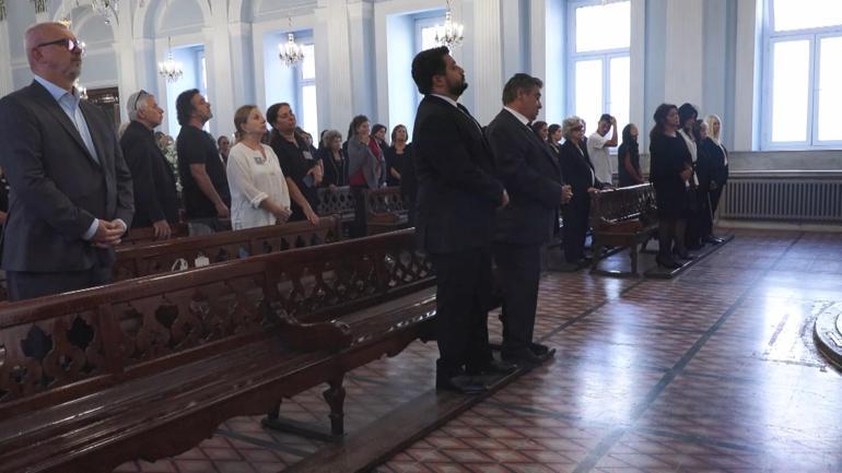 Tiyatro oyuncusu Anta Toros için cenaze töreni