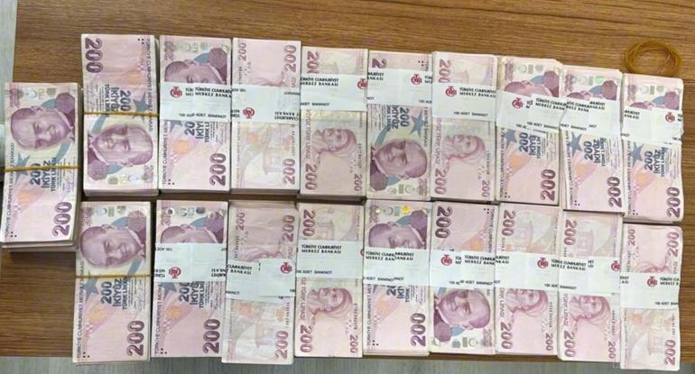 Kasklı şüphelilerden tüfek ve tabancalı soygun