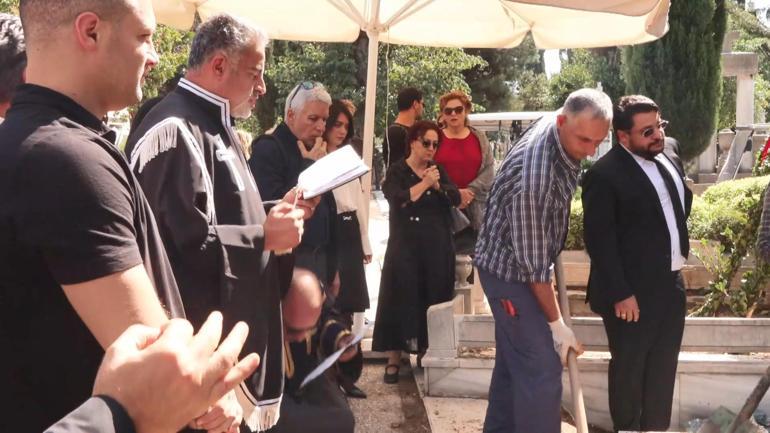 Tiyatro oyuncusu Anta Toros için cenaze töreni