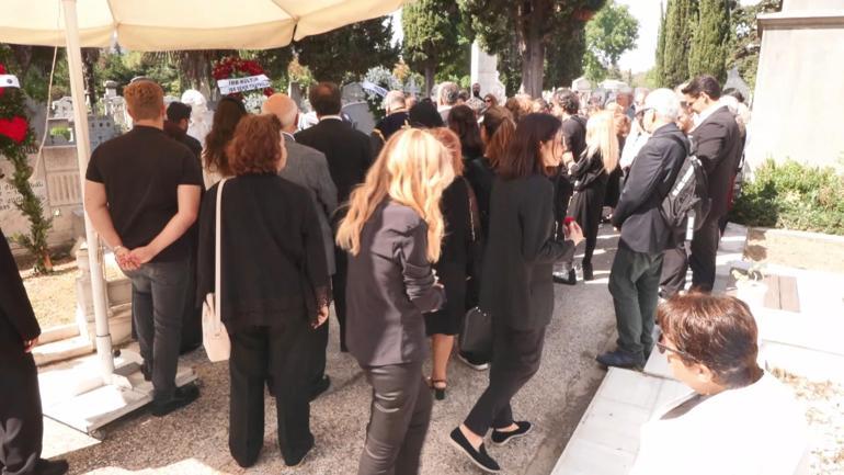 Tiyatro oyuncusu Anta Toros için cenaze töreni