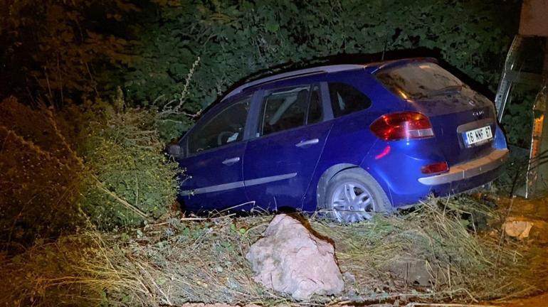 Bursada 2 otomobil çarpıştı: 4 yaralı