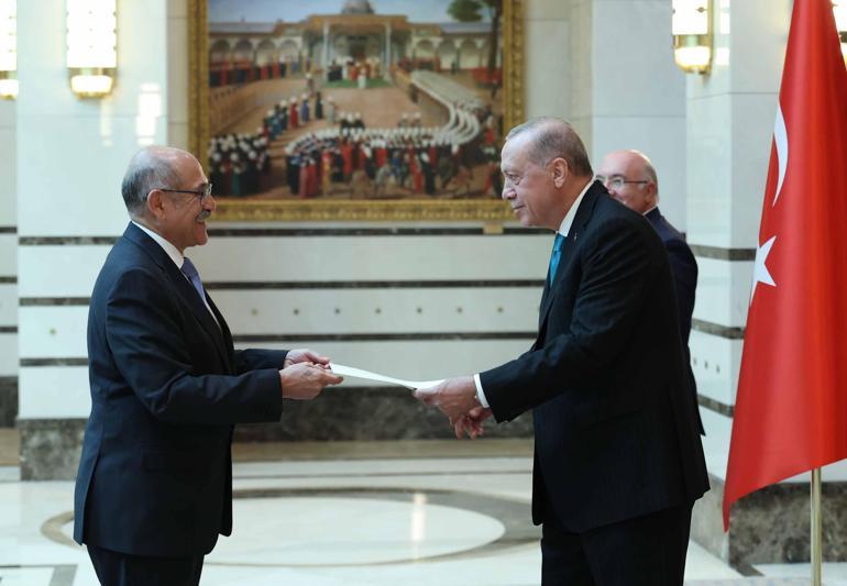 Cumhurbaşkanı Erdoğan, büyükelçilerin güven mektuplarını kabul etti