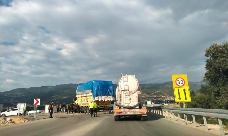 Tokat’ta fındık işçilerinin taşındığı minibüs ile kamyon çarpıştı; 8 yaralı