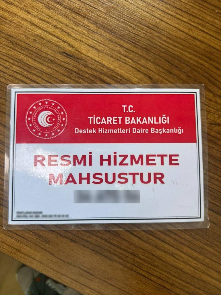 Manken Şevval Şahinin bindiği araçtaki Resmi Hizmete Mahsustur yazısı sahte çıktı, şoförü hakkında adli işlem başlatıldı