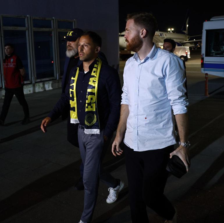 Fenerbahçe’nin yeni teknik direktörü Domenico Tedesco, İstanbul’a geldi