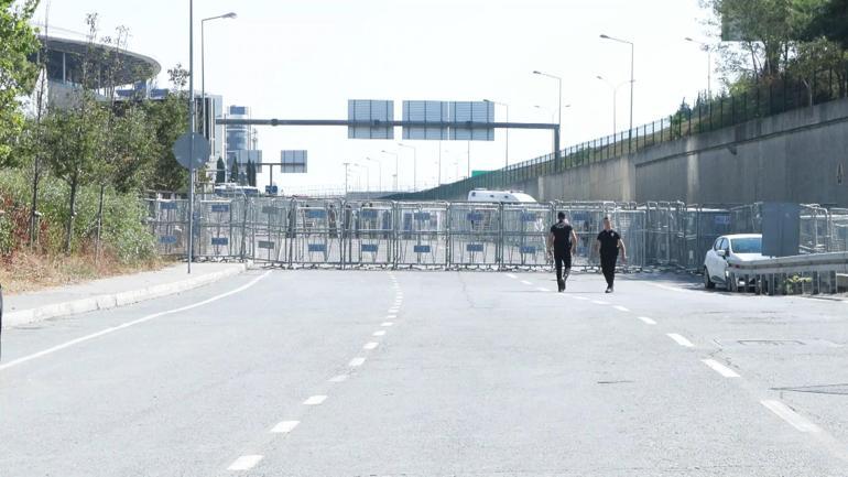 Gürsel Tekin, CHPnin Sarıyerdeki eski İl Başkanlığını ziyaret etti