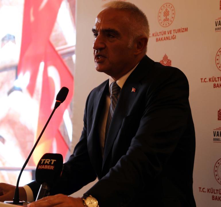 Bakan Ersoy: Yerin üzerindeki eserler kadar altındakilere de önem veriyoruz